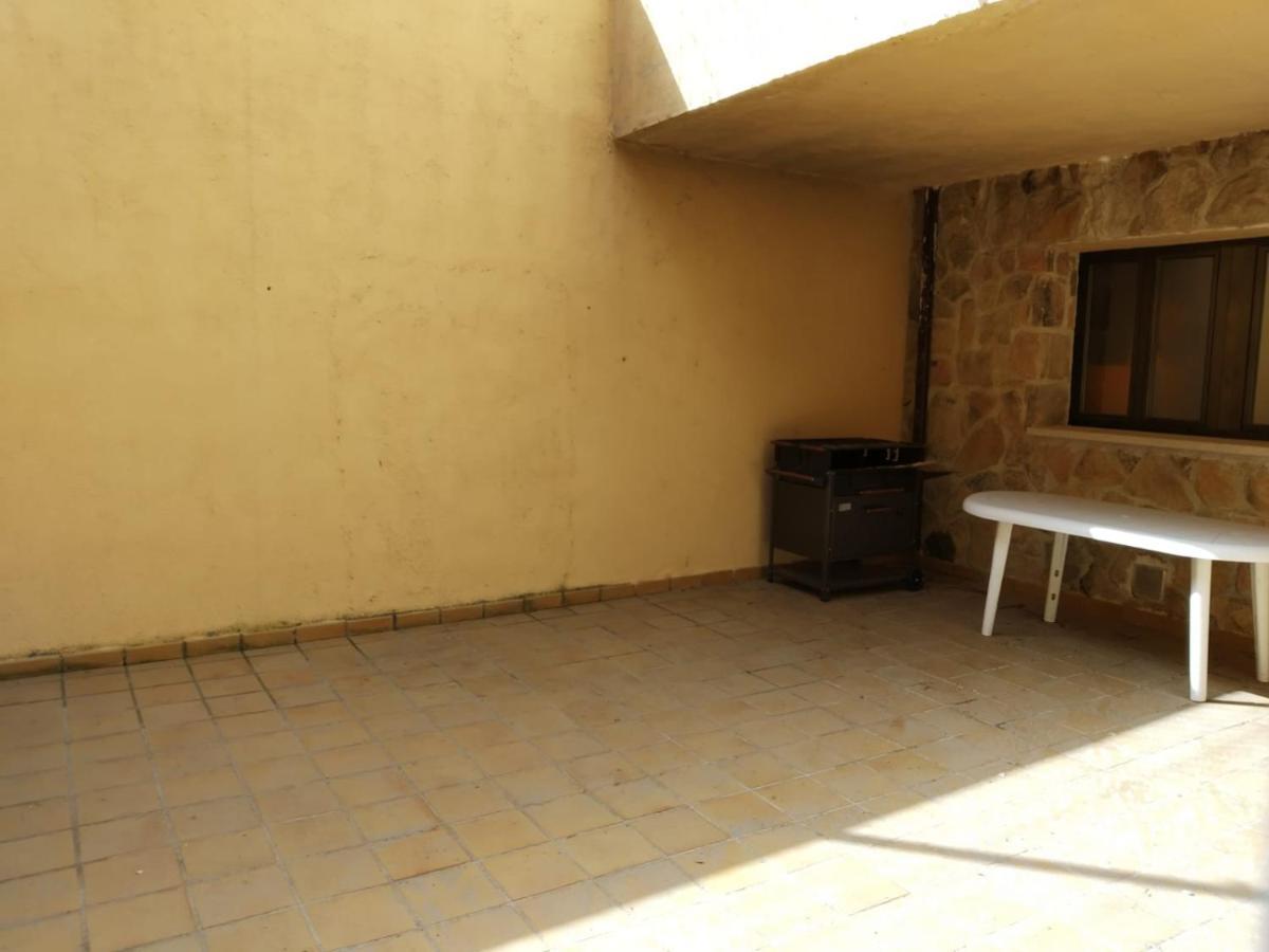 Viv. De Uso Turistico Fuente El Tejo - Casa Ana Villa Burgohondo Exterior foto